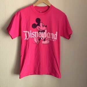 Disneyland pink Mickey Mouse t shirt size large